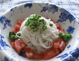 オクラトマトの冷たいパスタ